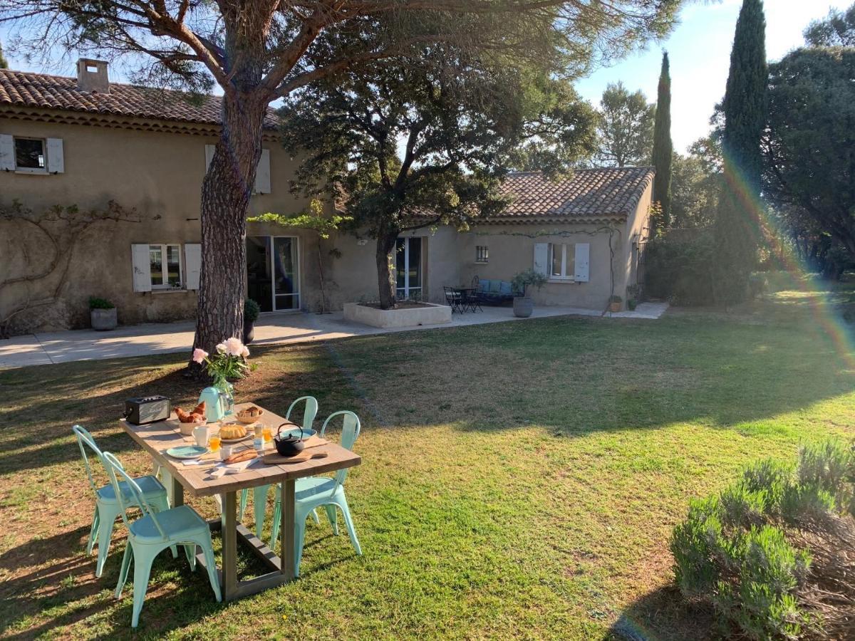 Maison Les Chenes Eygalieres  Bagian luar foto